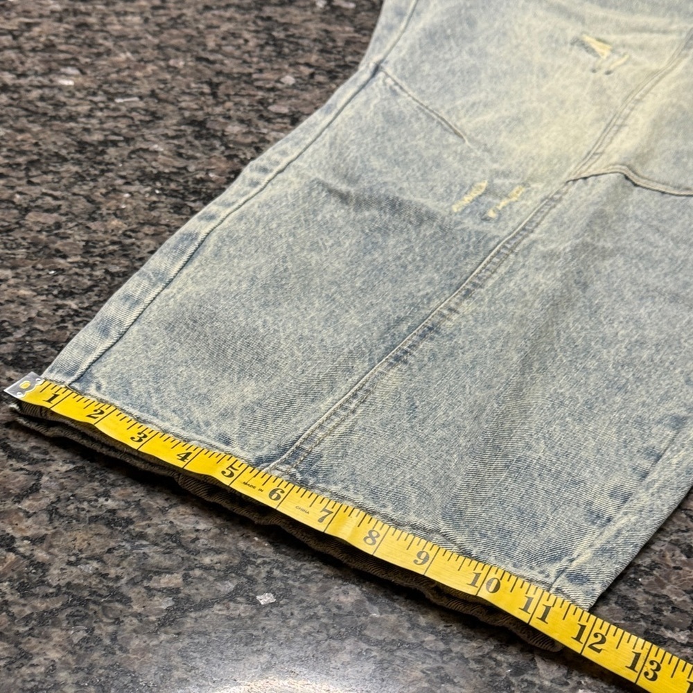 Whoowap wide leg distressed light wash Jeans in Light Blue NWT 26 - Picture 12 of 15